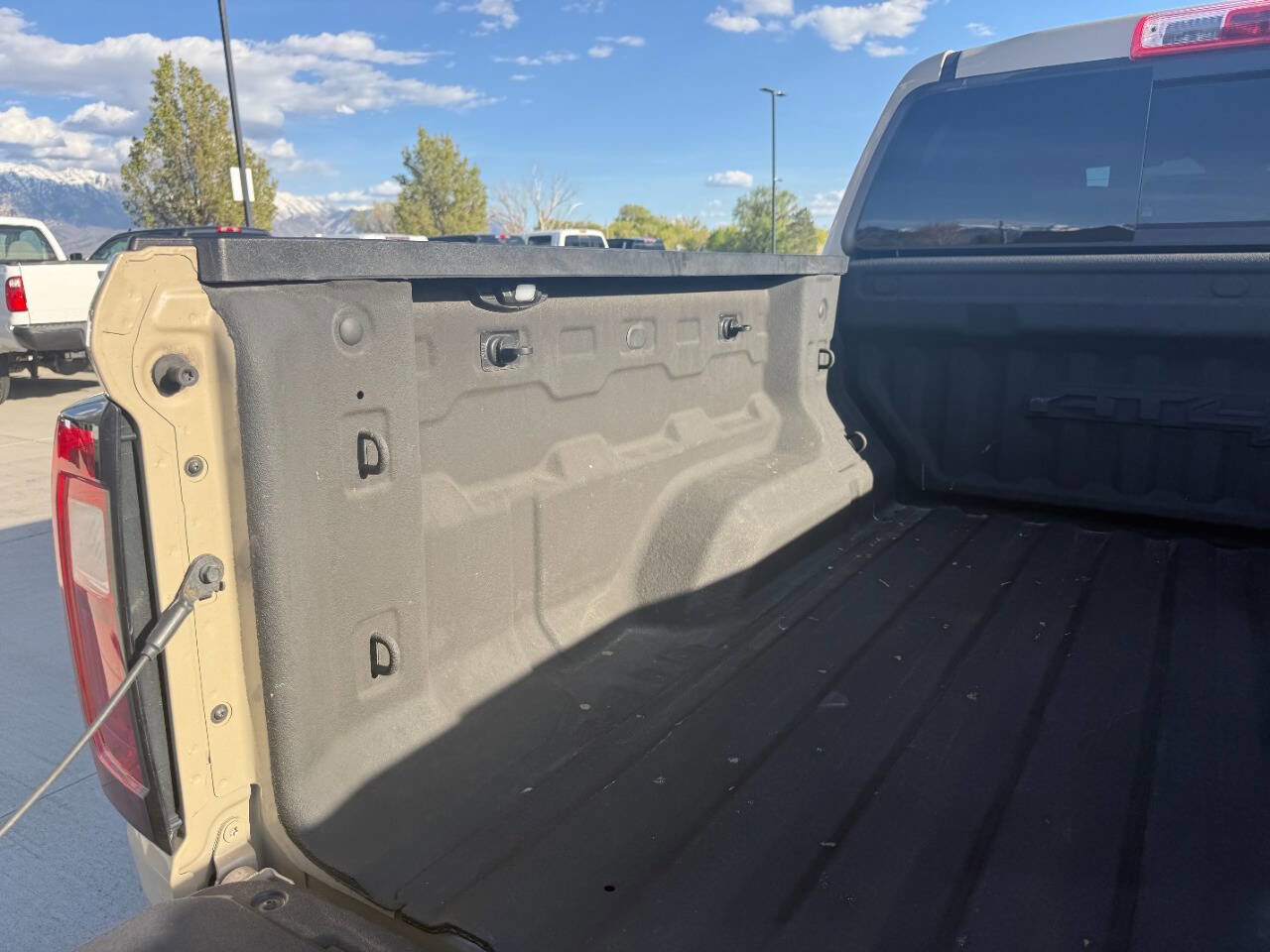 Used 2023 GMC Canyon AT4X w/ Edition 1 AWD/4WD image 13
