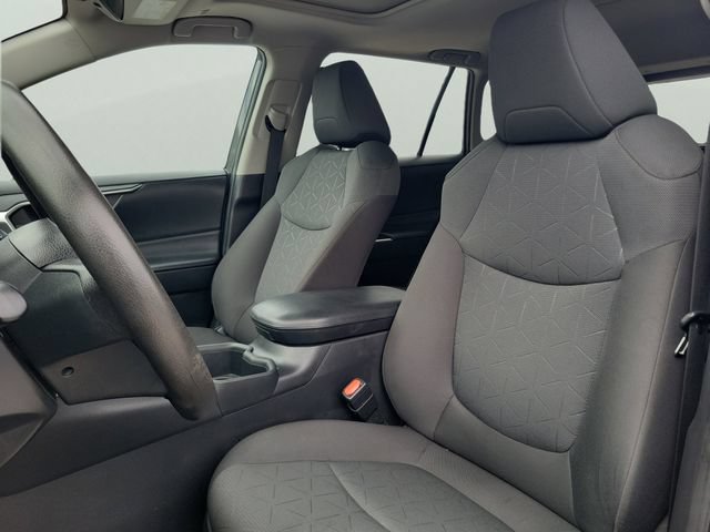 Used 2023 Toyota RAV4 XLE w/ Convenience Package FWD image 20