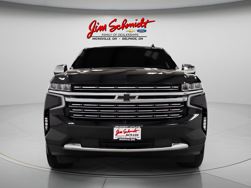 Used 2023 Chevrolet Suburban Premier AWD/4WD image 2