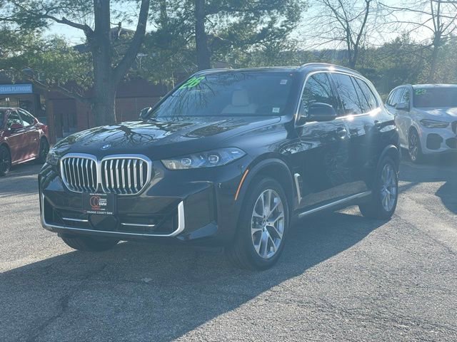 Used 2026 BMW X5 xDrive50e w/ Premium Package image 2