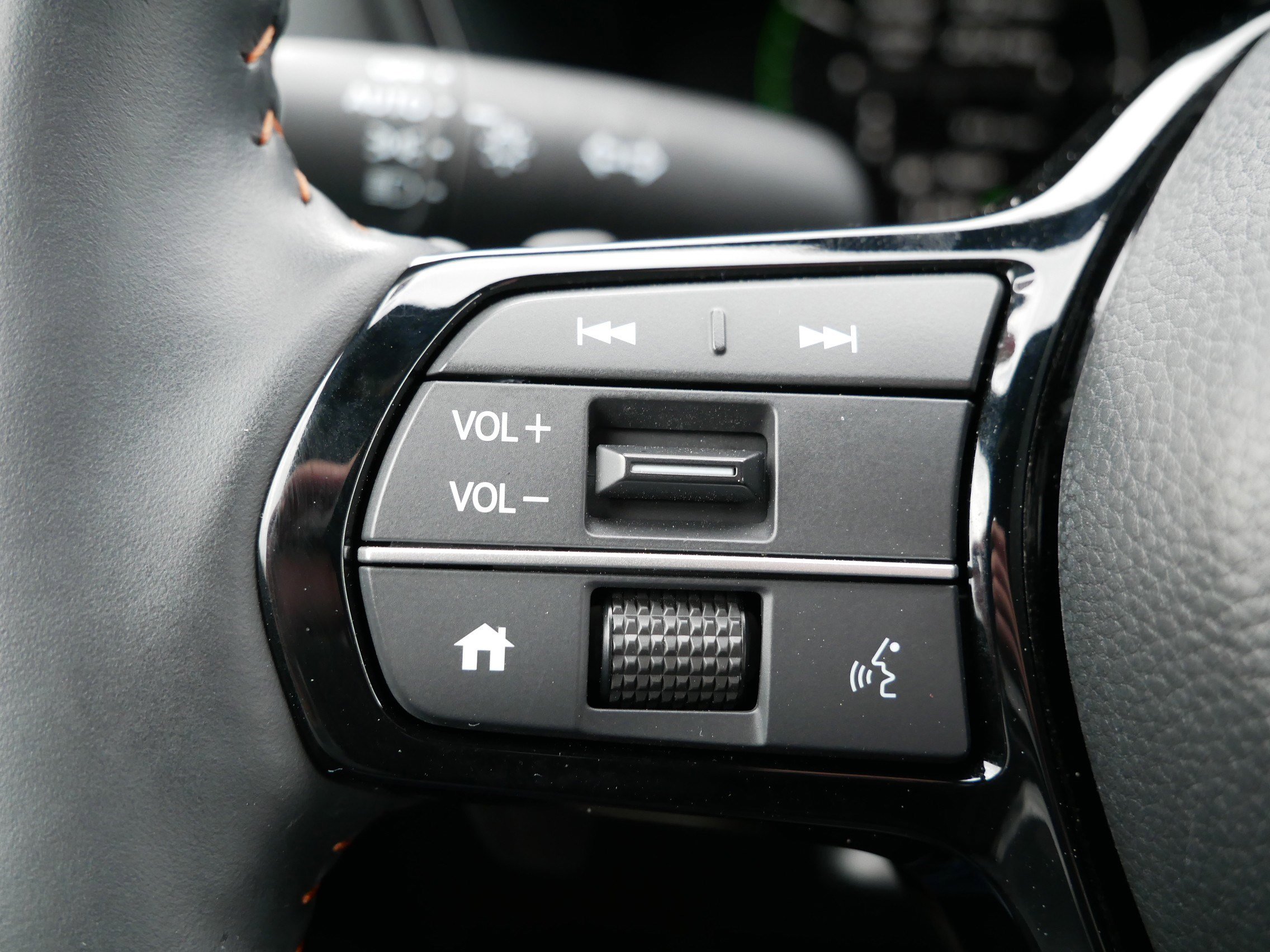 Certified 2024 Honda CR-V Sport Touring image 31