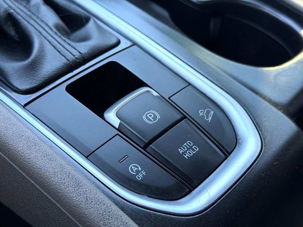 Used 2019 Hyundai Santa Fe SE AWD/4WD image 10
