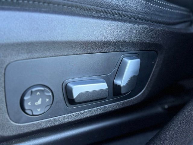 Used 2023 BMW X4 M40i image 16