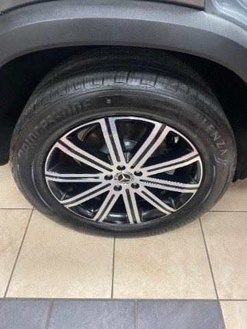 Used 2025 Mercedes-Benz GLE 450e 4MATIC w/ Driver Assistance Package image 26