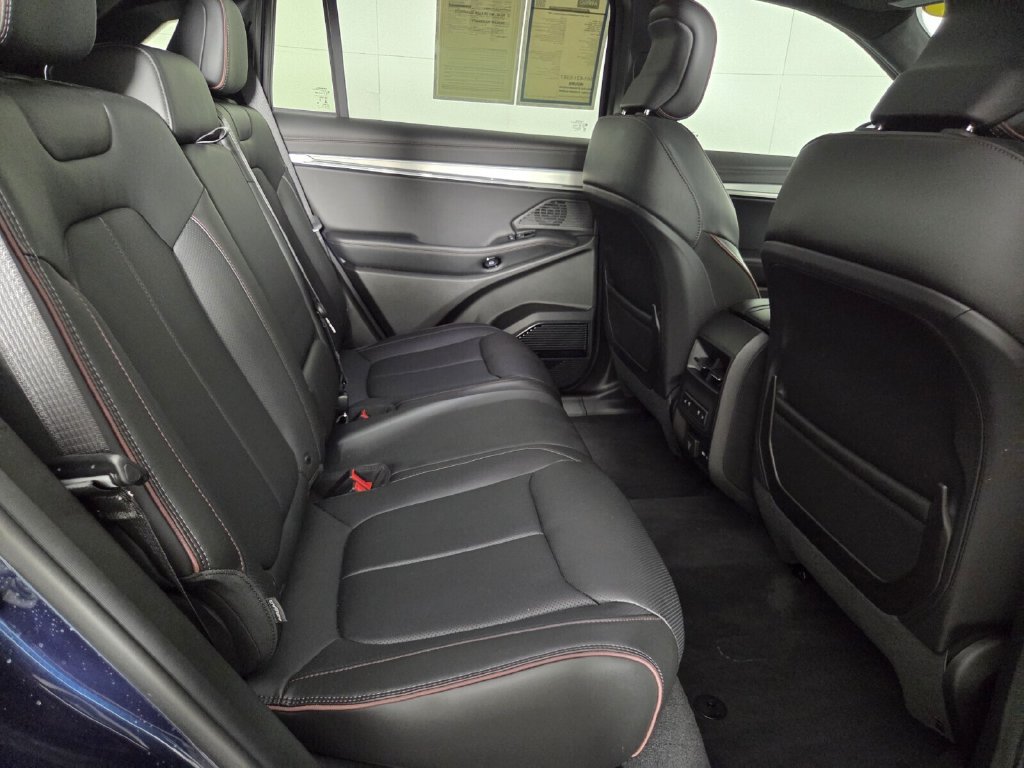 Used 2025 Jeep Wagoneer S Launch Edition AWD/4WD image 31