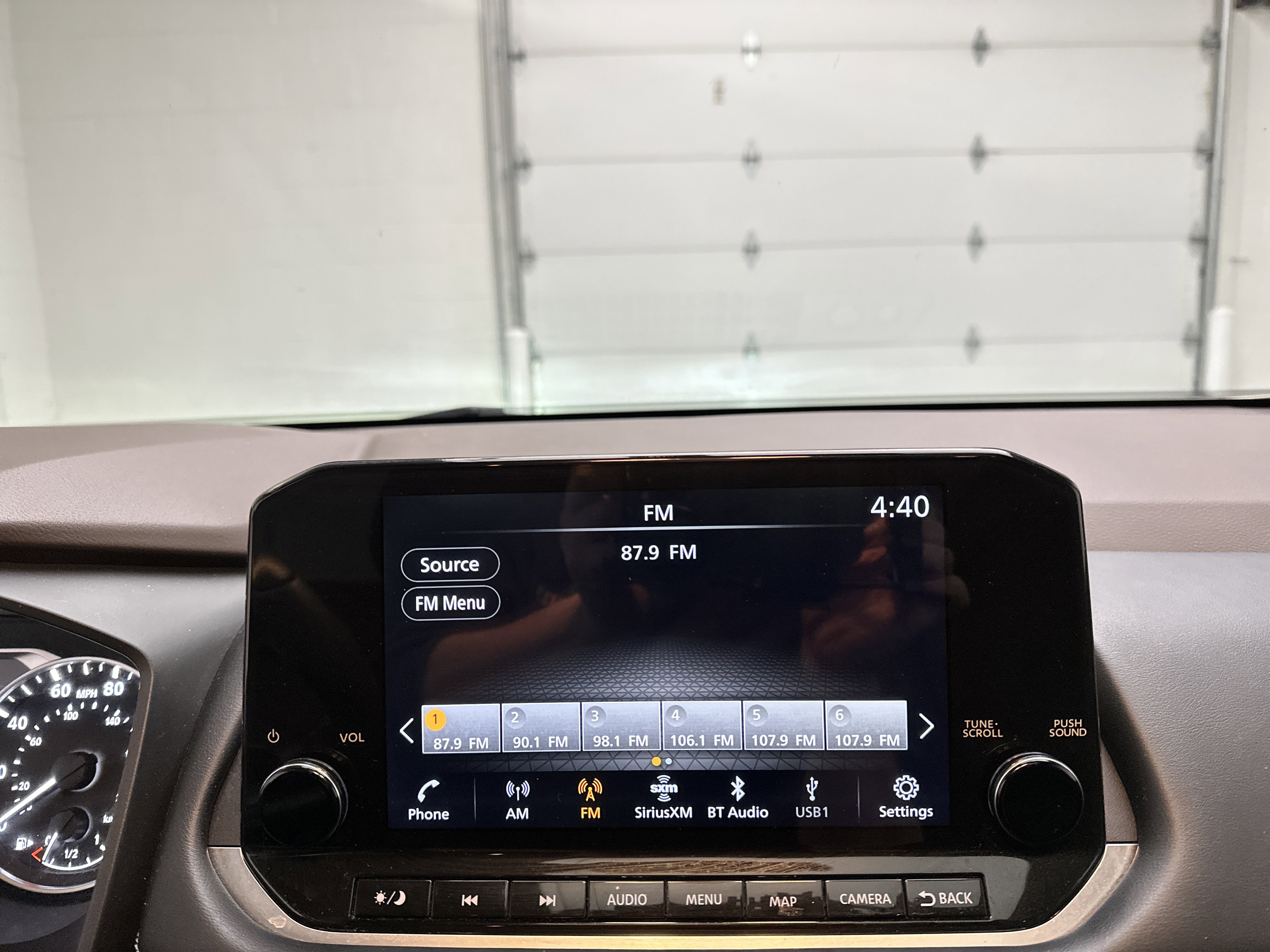 Used 2023 Nissan Rogue SL w/ SL Premium Package image 35