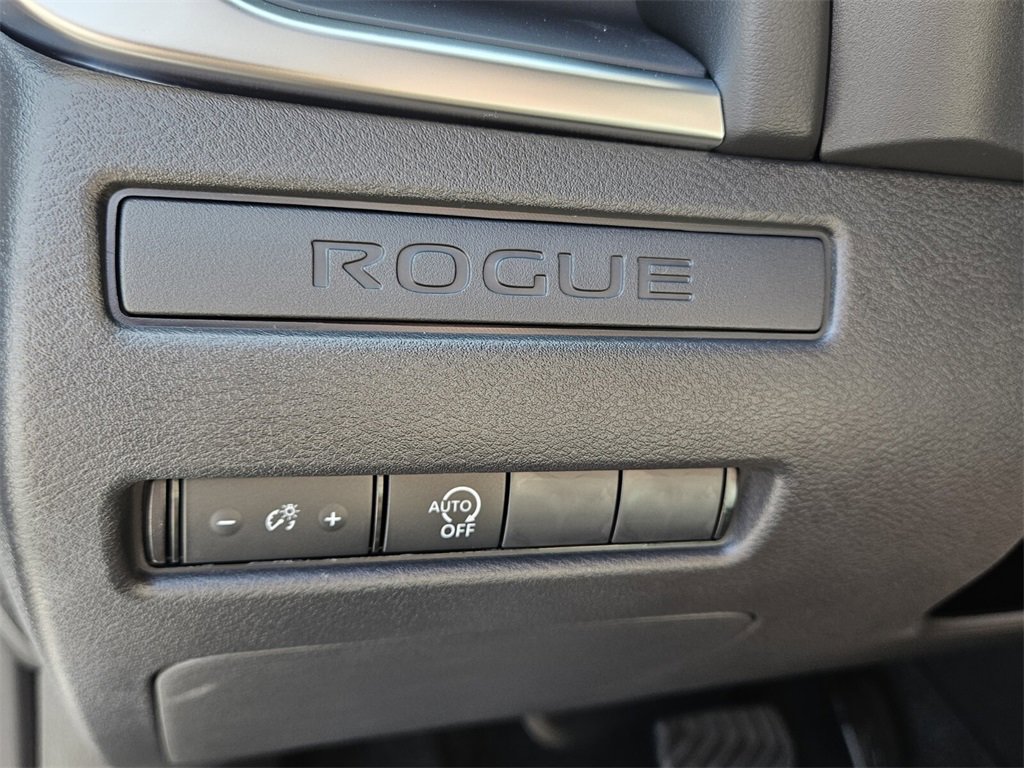 New 2026 Nissan Rogue S image 24