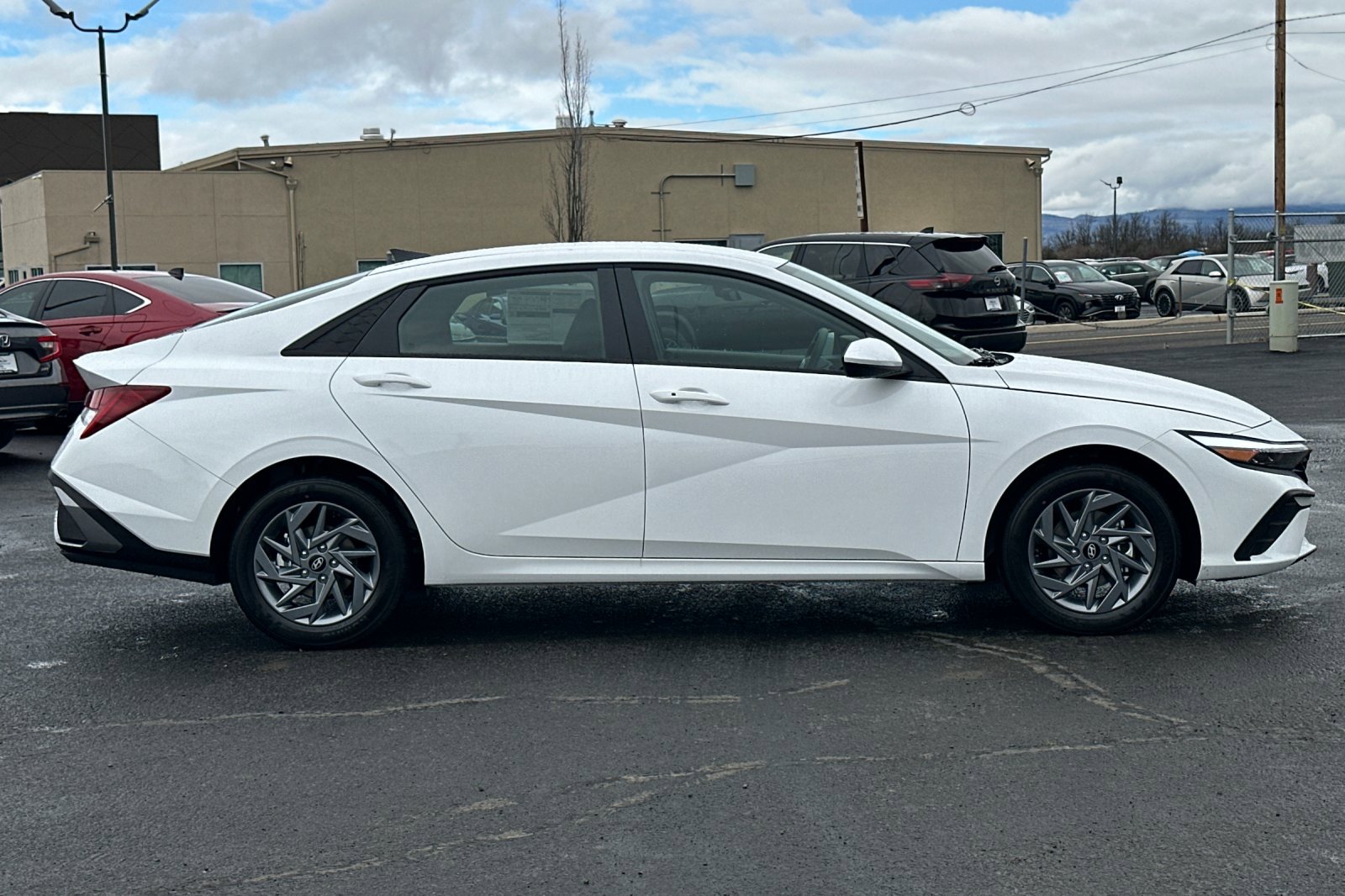 New 2026 Hyundai Elantra Blue FWD image 3