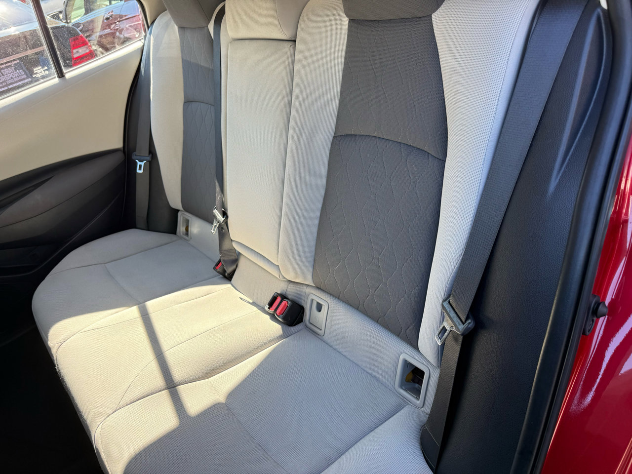 Used 2020 Toyota Corolla LE image 7