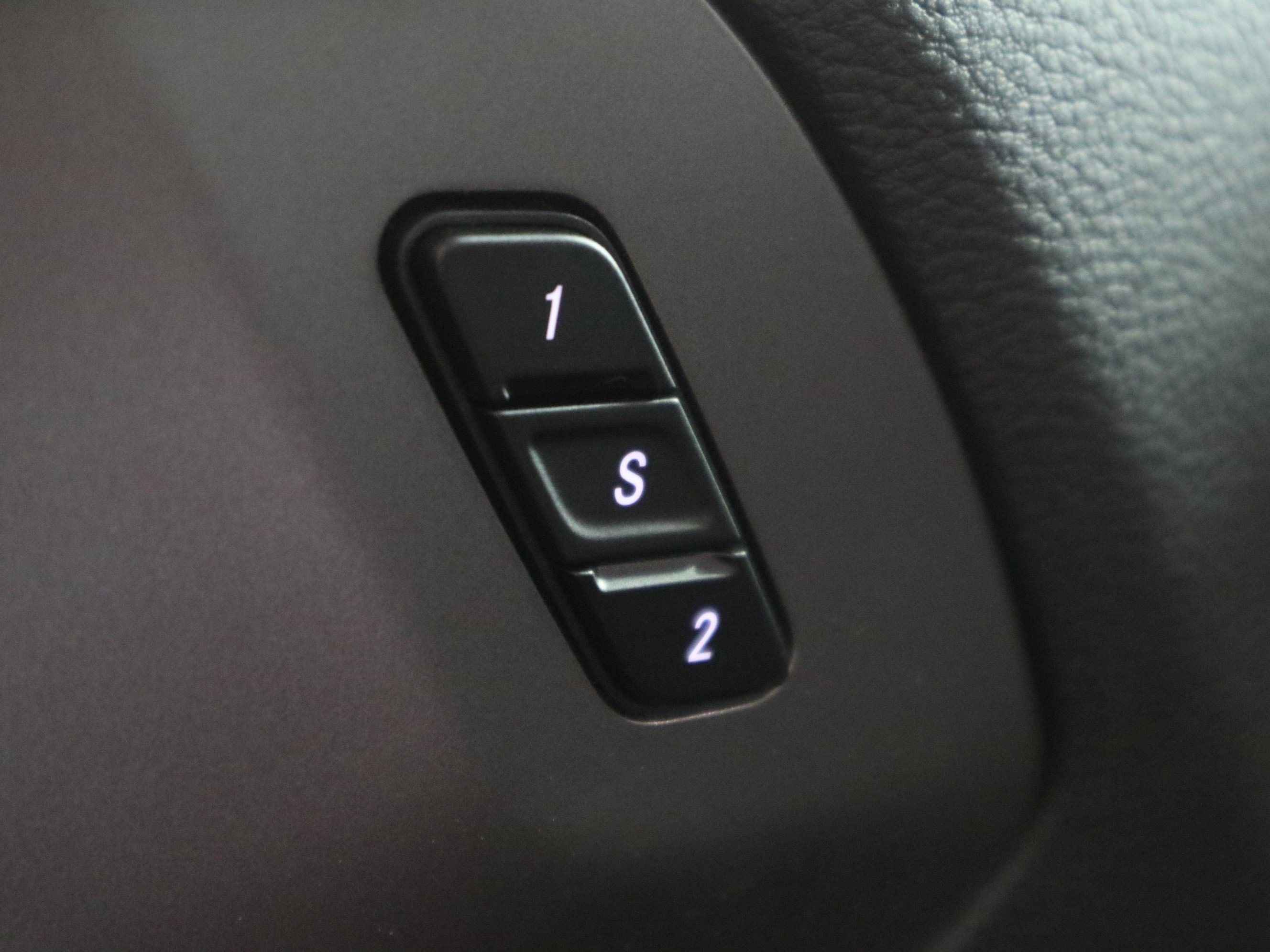 New 2026 Chrysler Pacifica Select image 36