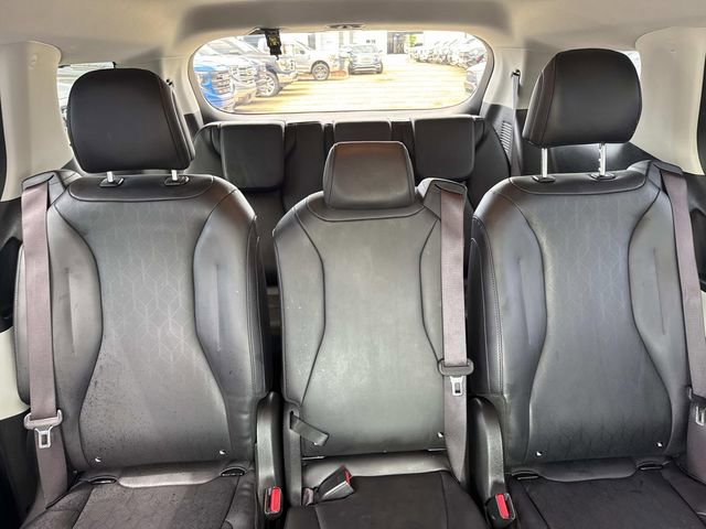 Used 2024 Kia Carnival LX FWD image 12