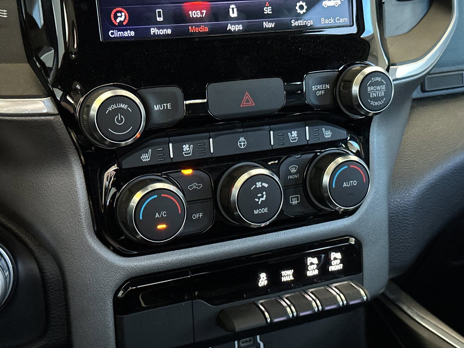 Used 2020 RAM 1500 Laramie w/ Sport Appearance Package RWD image 18
