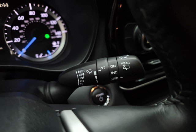 Used 2023 Toyota Highlander LE AWD/4WD image 25