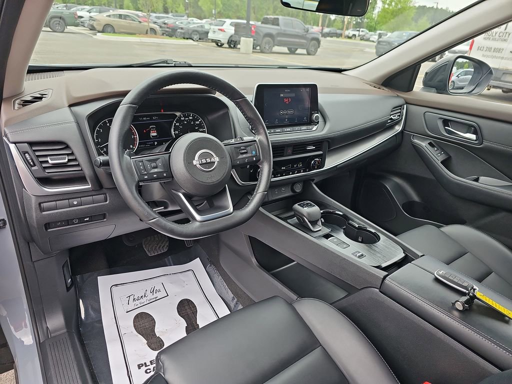 Used 2023 Nissan Rogue SV w/ SV Premium B Package FWD image 21