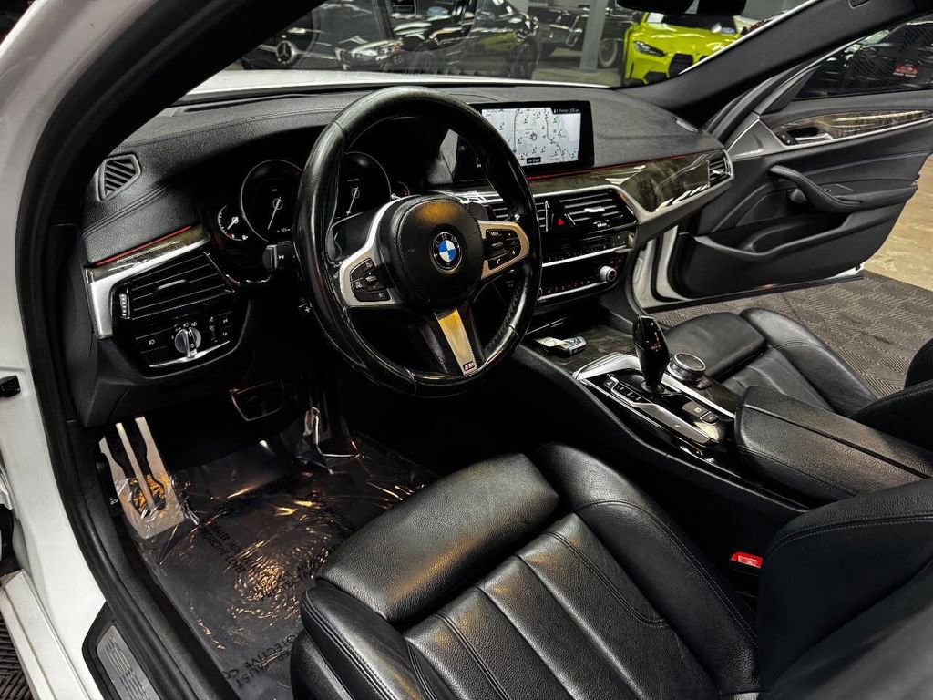 Used 2018 BMW 540i image 37