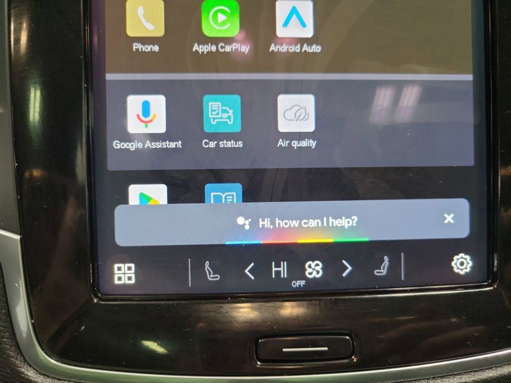 Used 2025 Volvo XC90 B5 Core image 10