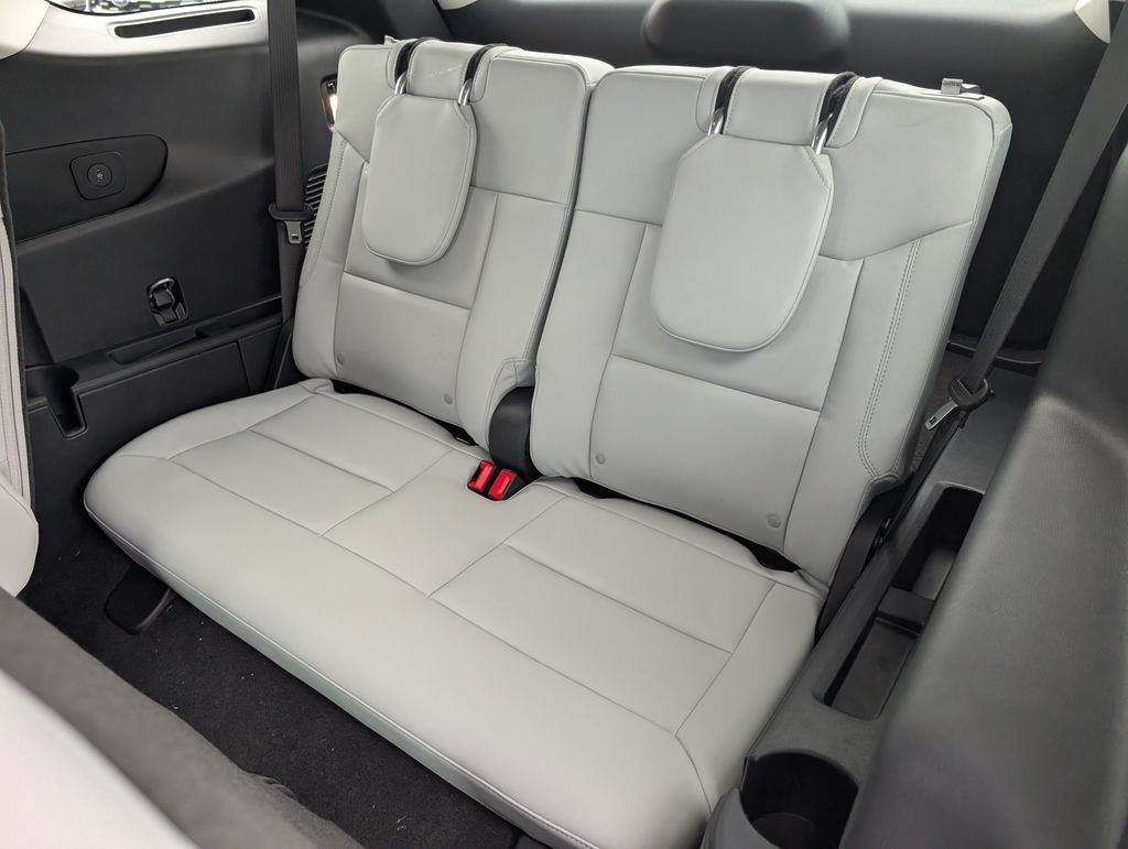 New 2026 Ford Explorer Platinum w/ LUX Leather Package AWD/4WD image 6