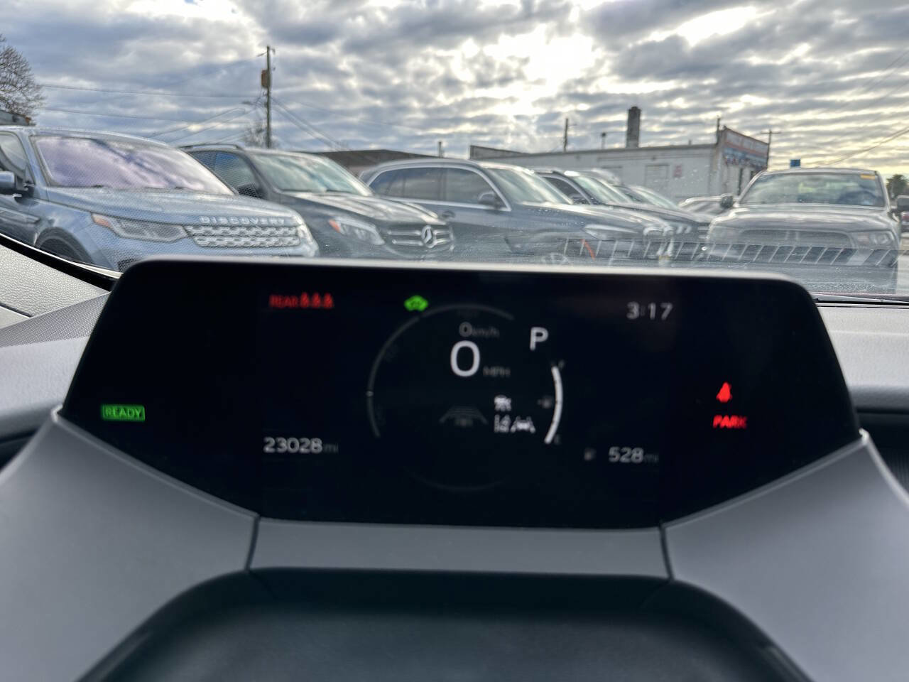 Used 2023 Toyota Prius LE image 19