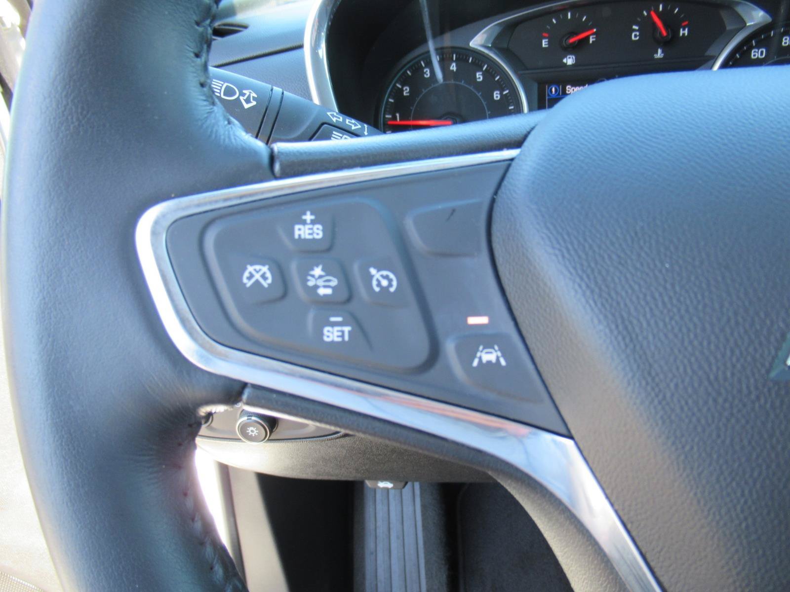Used 2020 Chevrolet Equinox LT FWD image 24