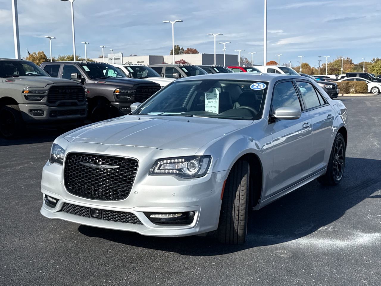 Used 2023 Chrysler 300 Touring L w/ Popular Equipment Group image 7