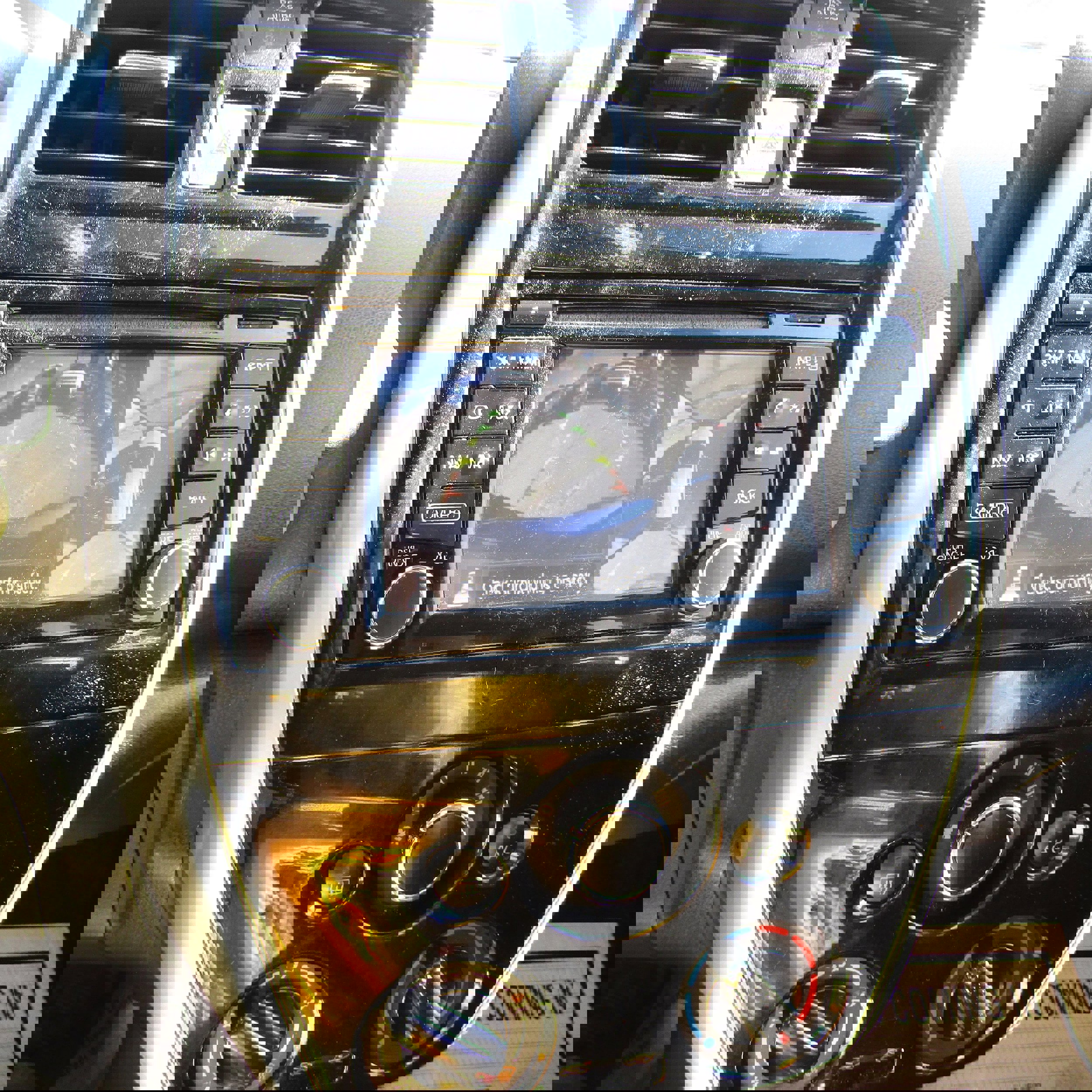 Used 2015 Nissan Versa Note SV w/ SL Tech Package image 20