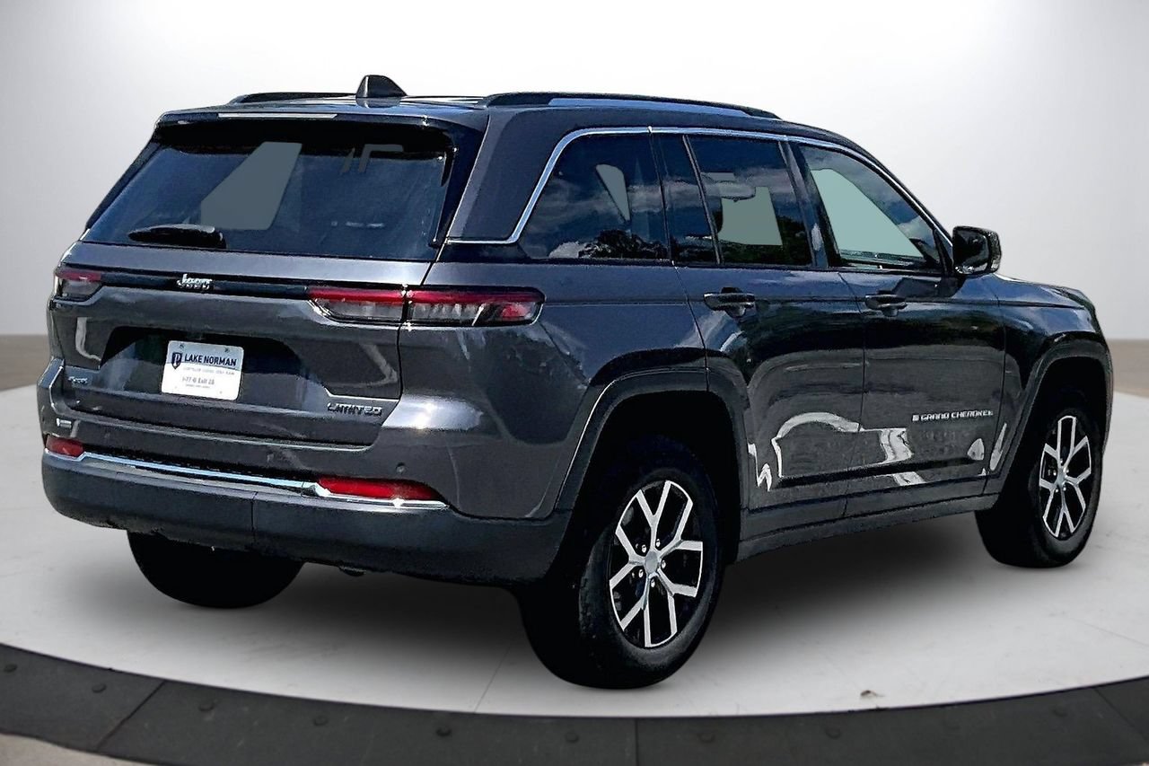 Certified 2023 Jeep Grand Cherokee Limited AWD/4WD image 8