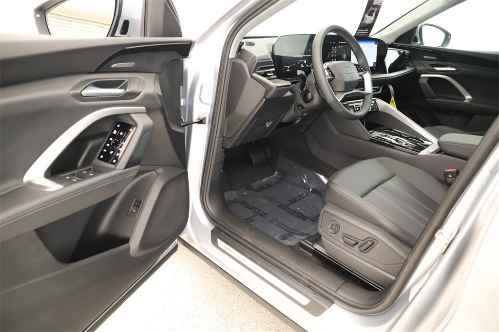 New 2025 Audi Q5 Premium Plus image 14