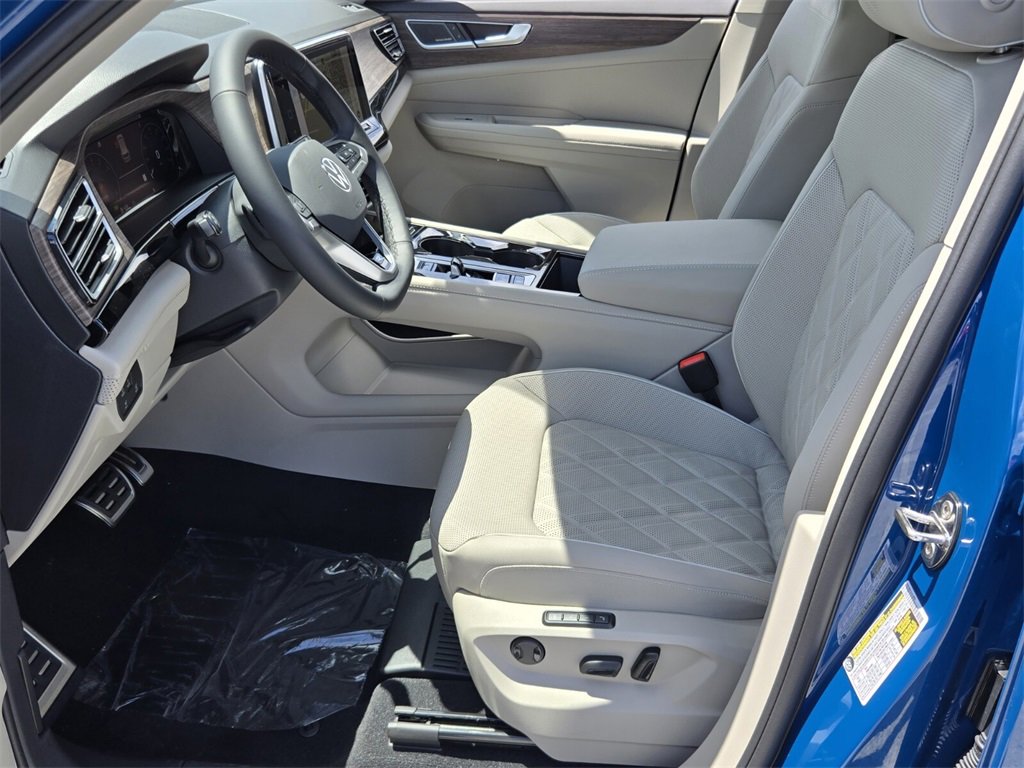 New 2026 Volkswagen Atlas SEL Premium R-Line image 6