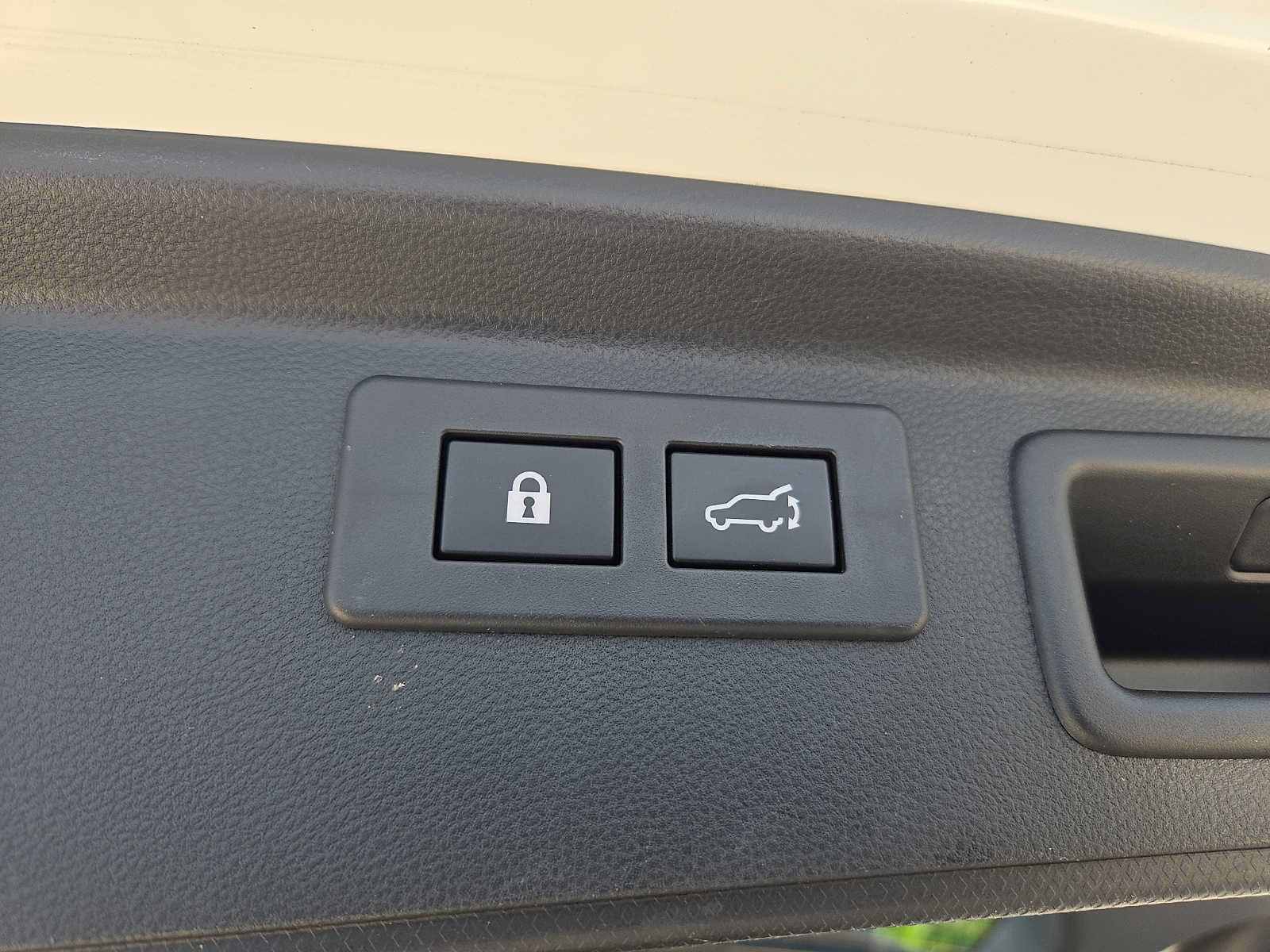 Used 2024 Subaru Forester Premium AWD/4WD image 31
