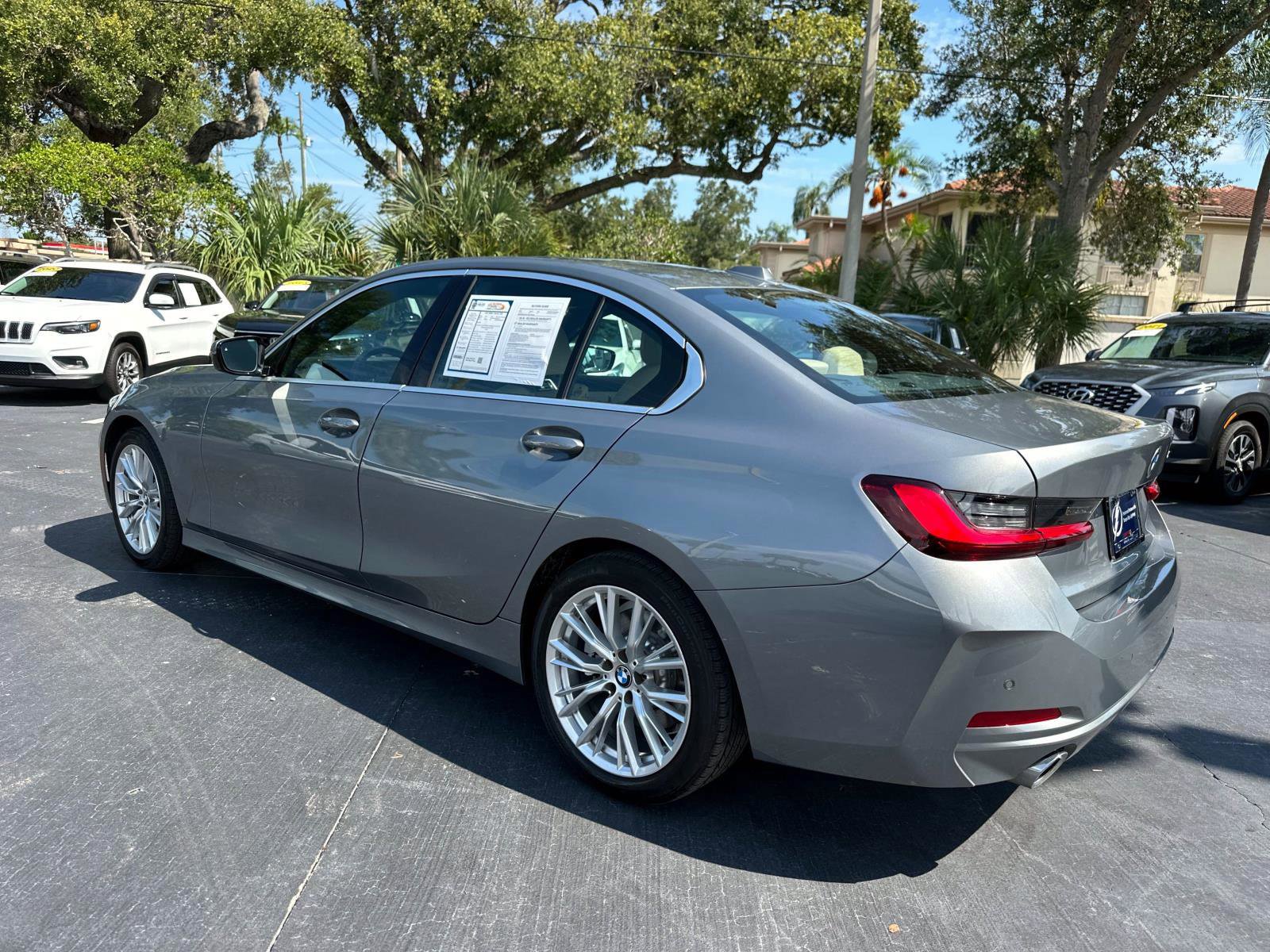 Used 2024 BMW 330i Sedan w/ Premium Package image 6