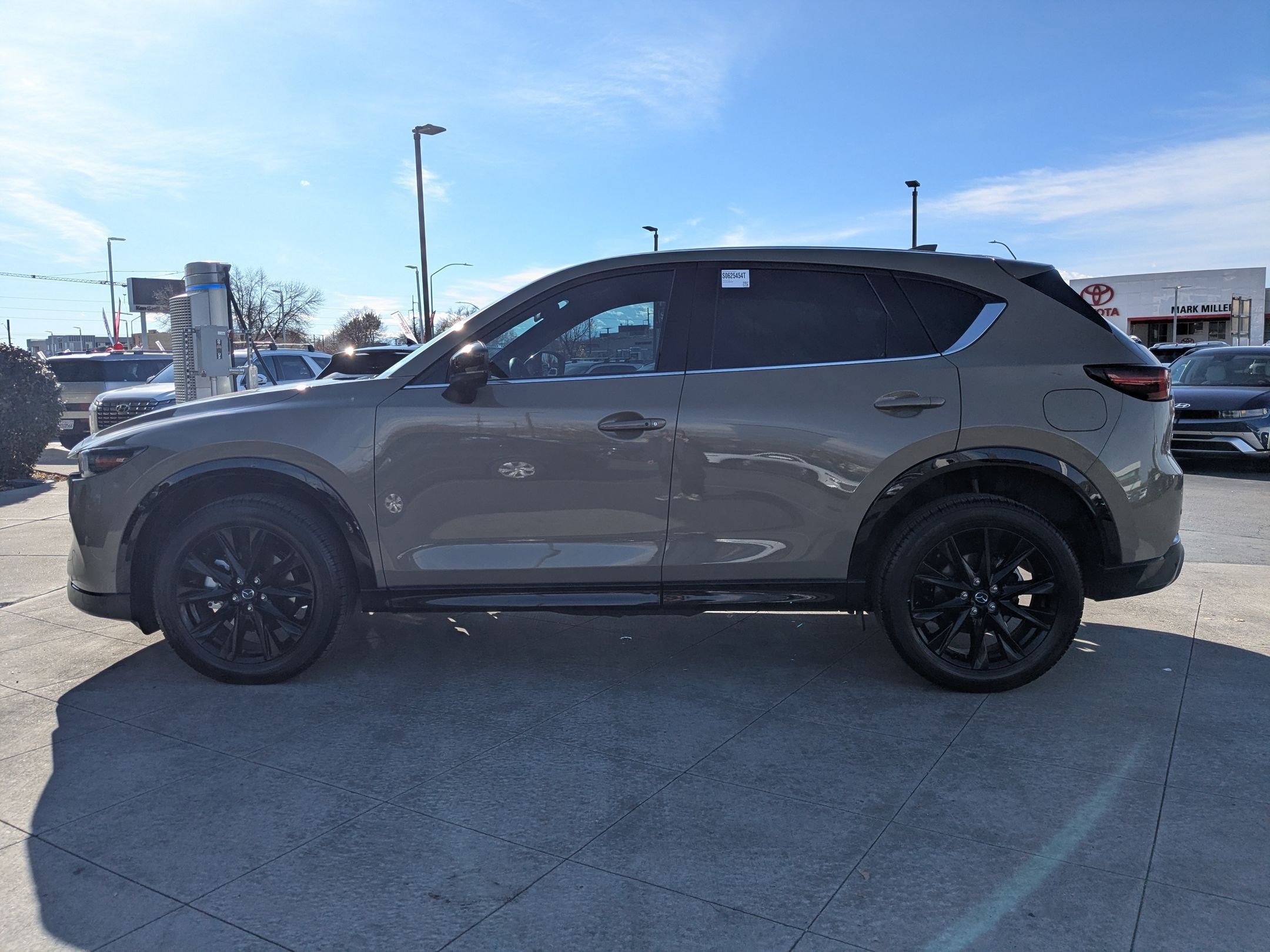 Used 2025 MAZDA CX-5 Carbon Edition image 9