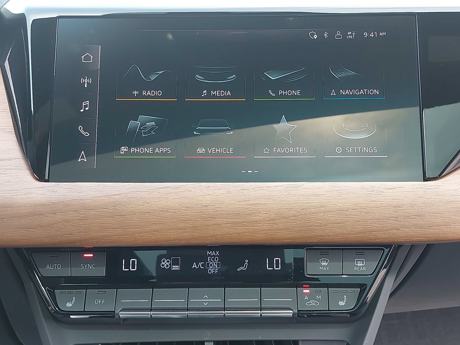Certified 2023 Audi e-tron GT Premium Plus AWD/4WD image 24