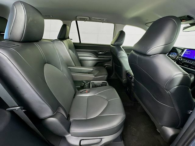 Certified 2025 Toyota Grand Highlander XLE image 28
