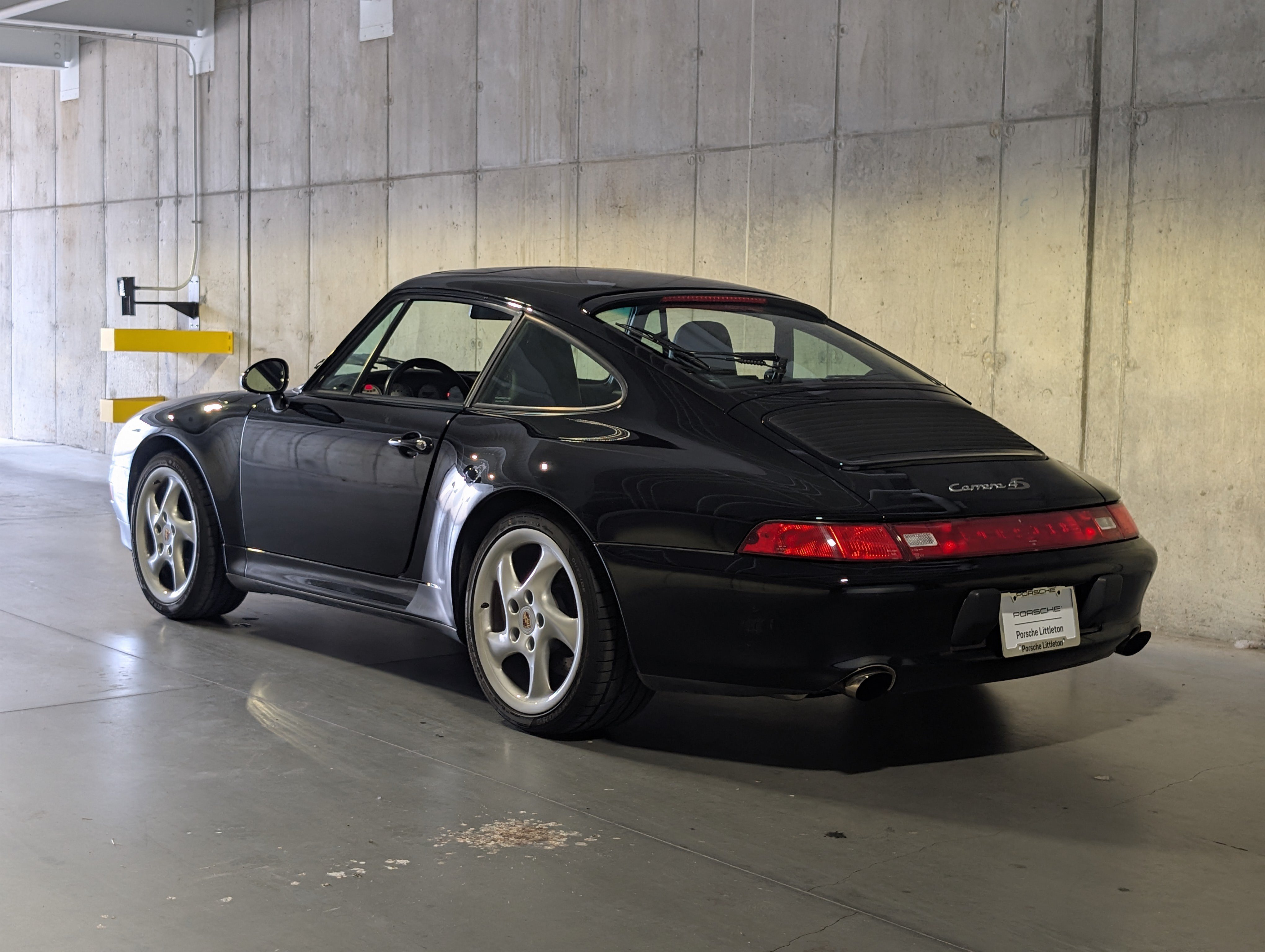 Used 1997 Porsche 911 Carrera 4S AWD/4WD image 37