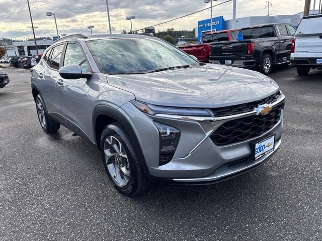 Used 2025 Chevrolet Trax LT w/ LT Convenience Package FWD image 7