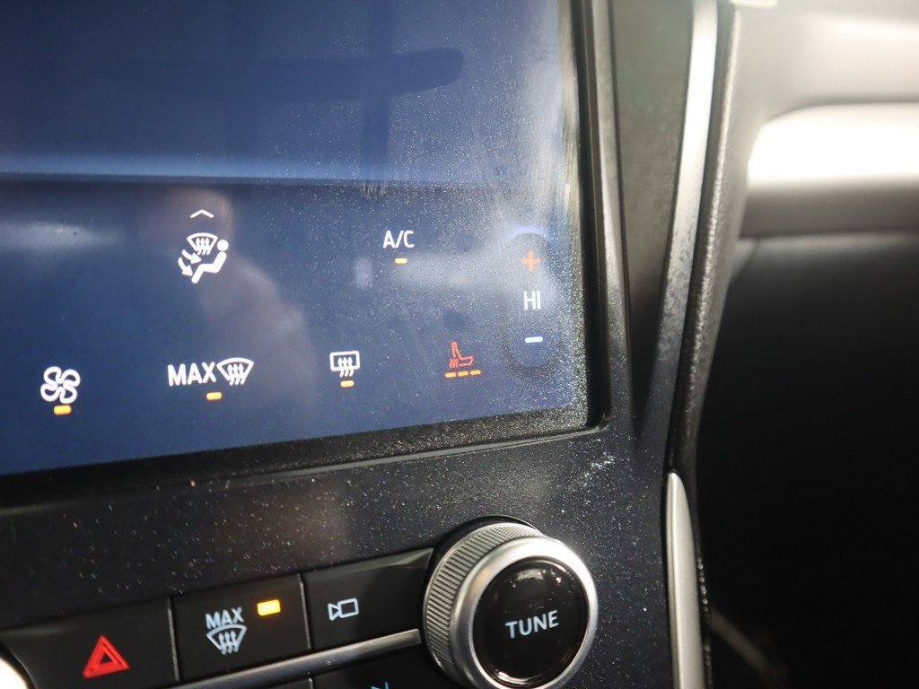 Used 2024 Ford Edge SEL image 45