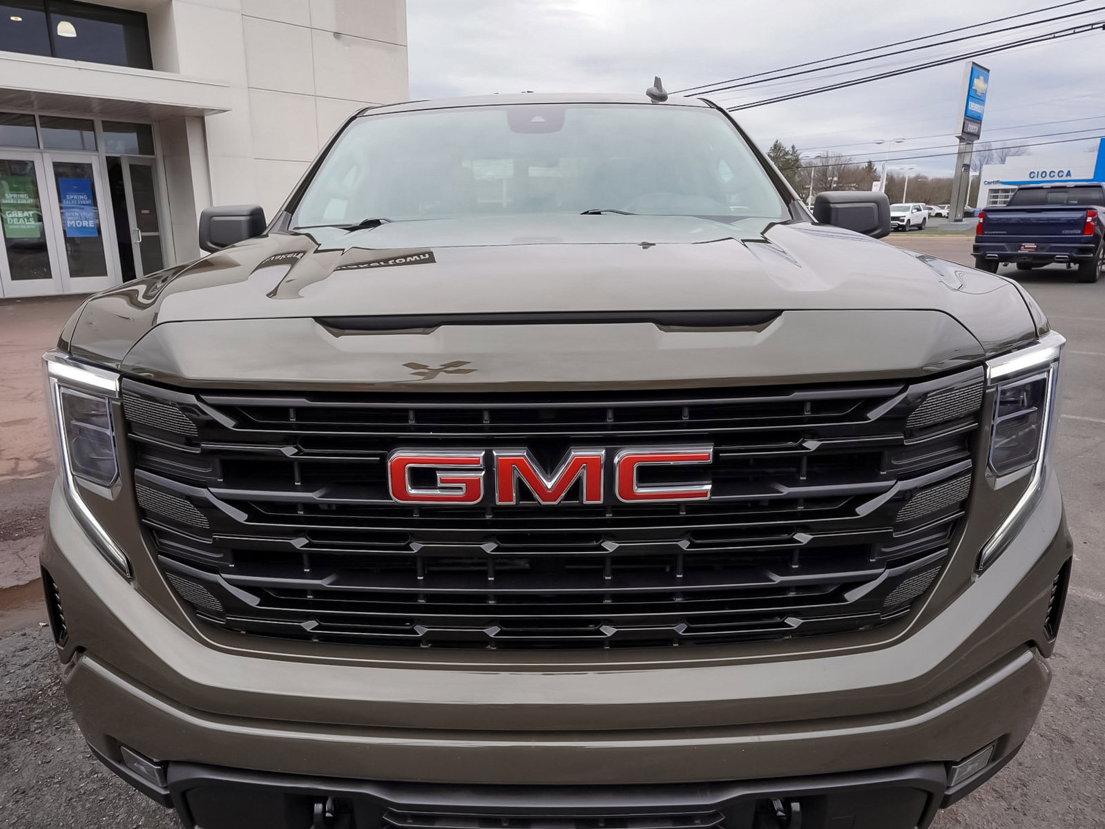 Used 2023 GMC Sierra 1500 Elevation image 2