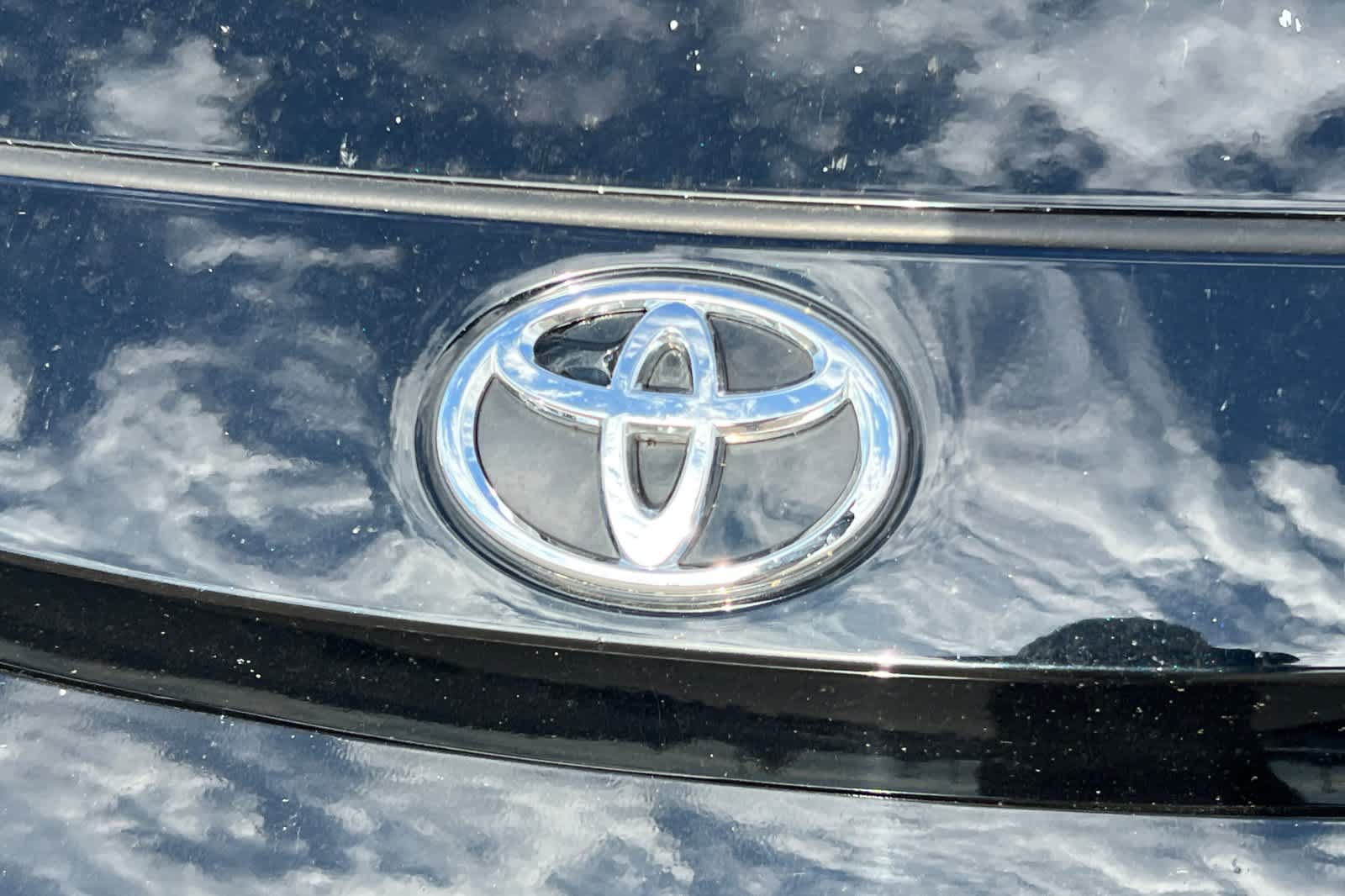Used 2023 Toyota Corolla SE FWD image 13