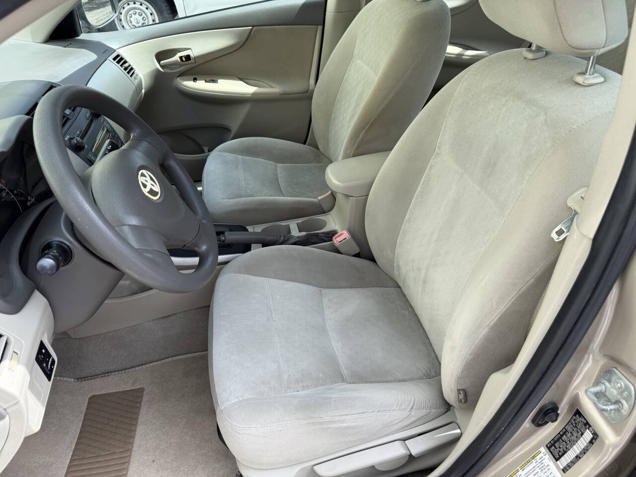 Used 2009 Toyota Corolla LE FWD image 10