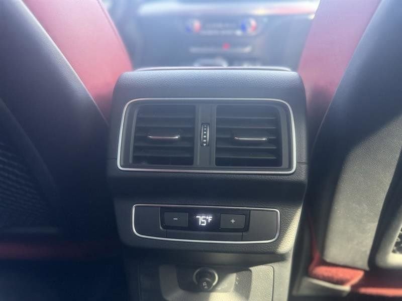 Used 2018 Audi SQ5 Premium Plus w/ Navigation Package image 31