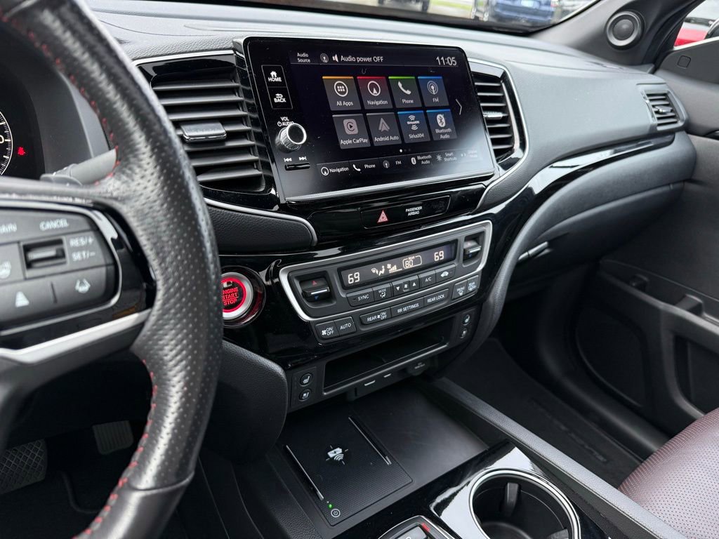 Certified 2025 Honda Ridgeline Black Edition image 27