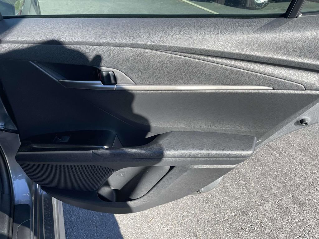 Used 2020 Toyota Camry XSE image 44