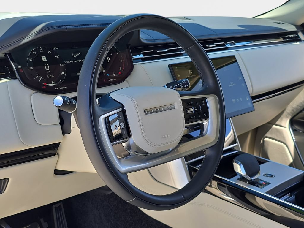 Certified 2024 Land Rover Range Rover SE AWD/4WD image 17