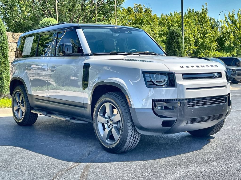 New 2026 Land Rover Defender 110 S AWD/4WD image 7