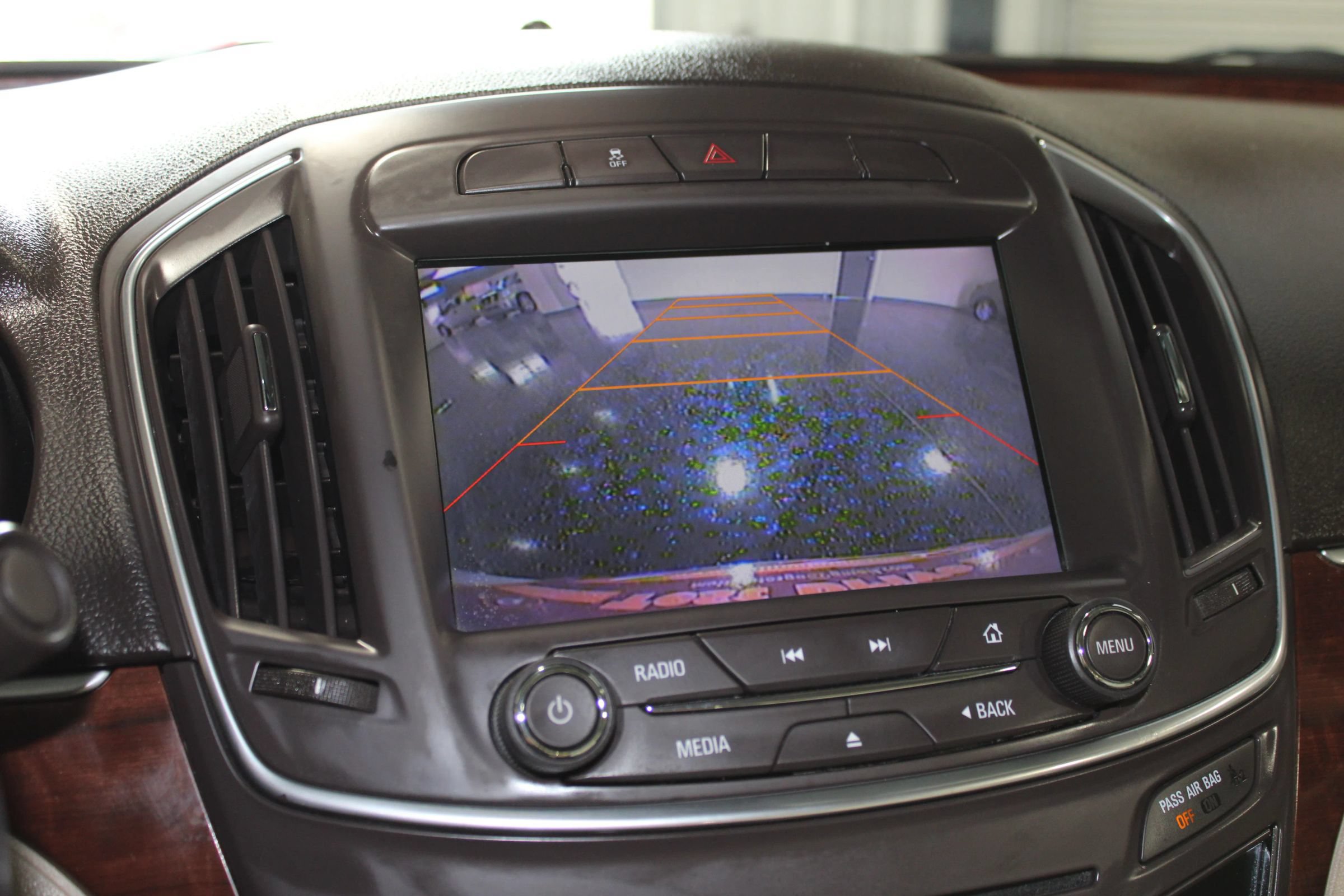 Used 2014 Buick Regal FWD image 14