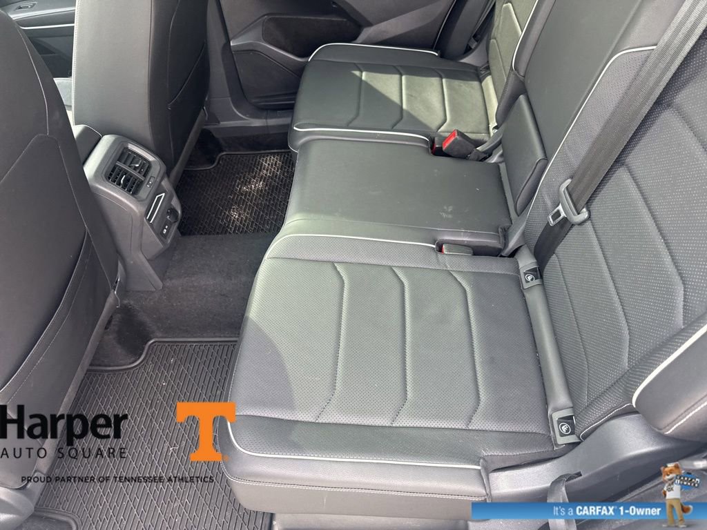 Used 2023 Volkswagen Tiguan SEL R-Line image 10