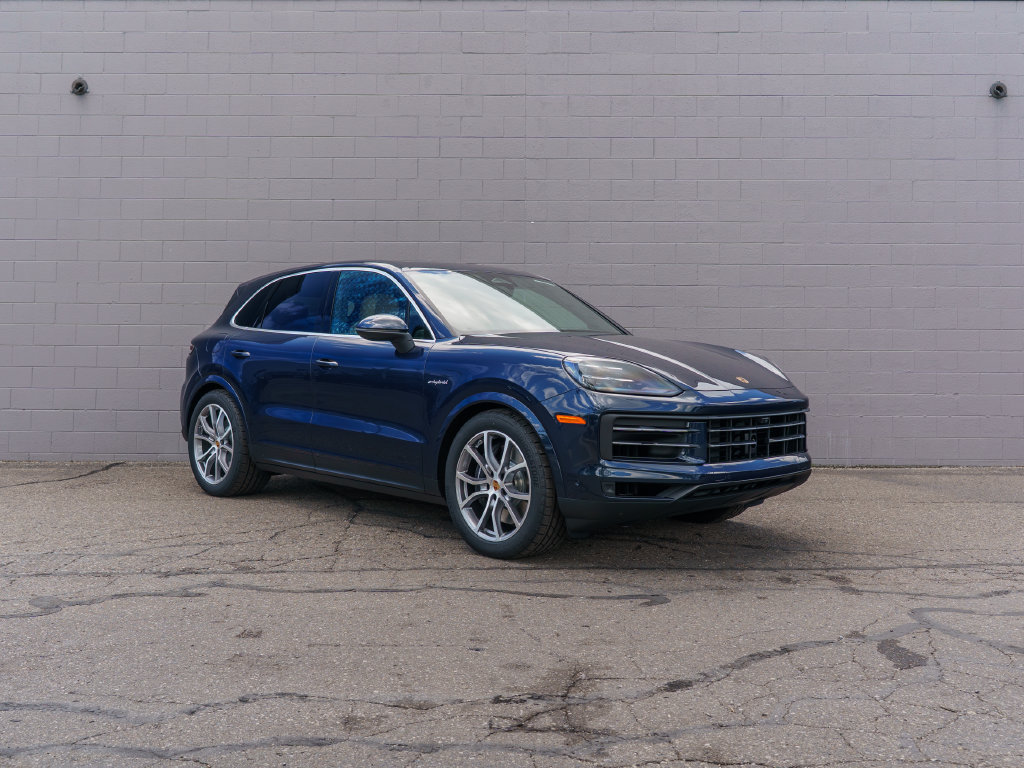 New 2026 Porsche Cayenne E-Hybrid AWD/4WD image 9