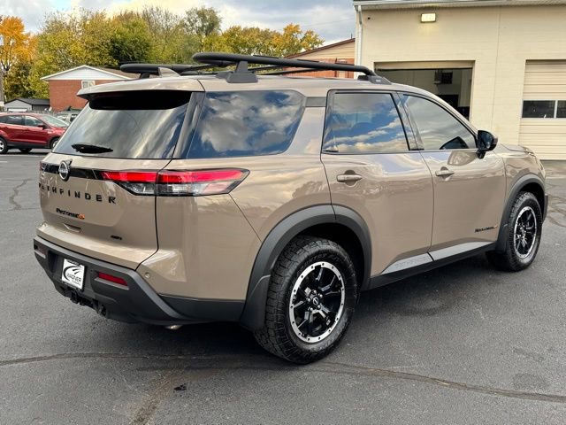 Used 2024 Nissan Pathfinder Rock Creek image 8