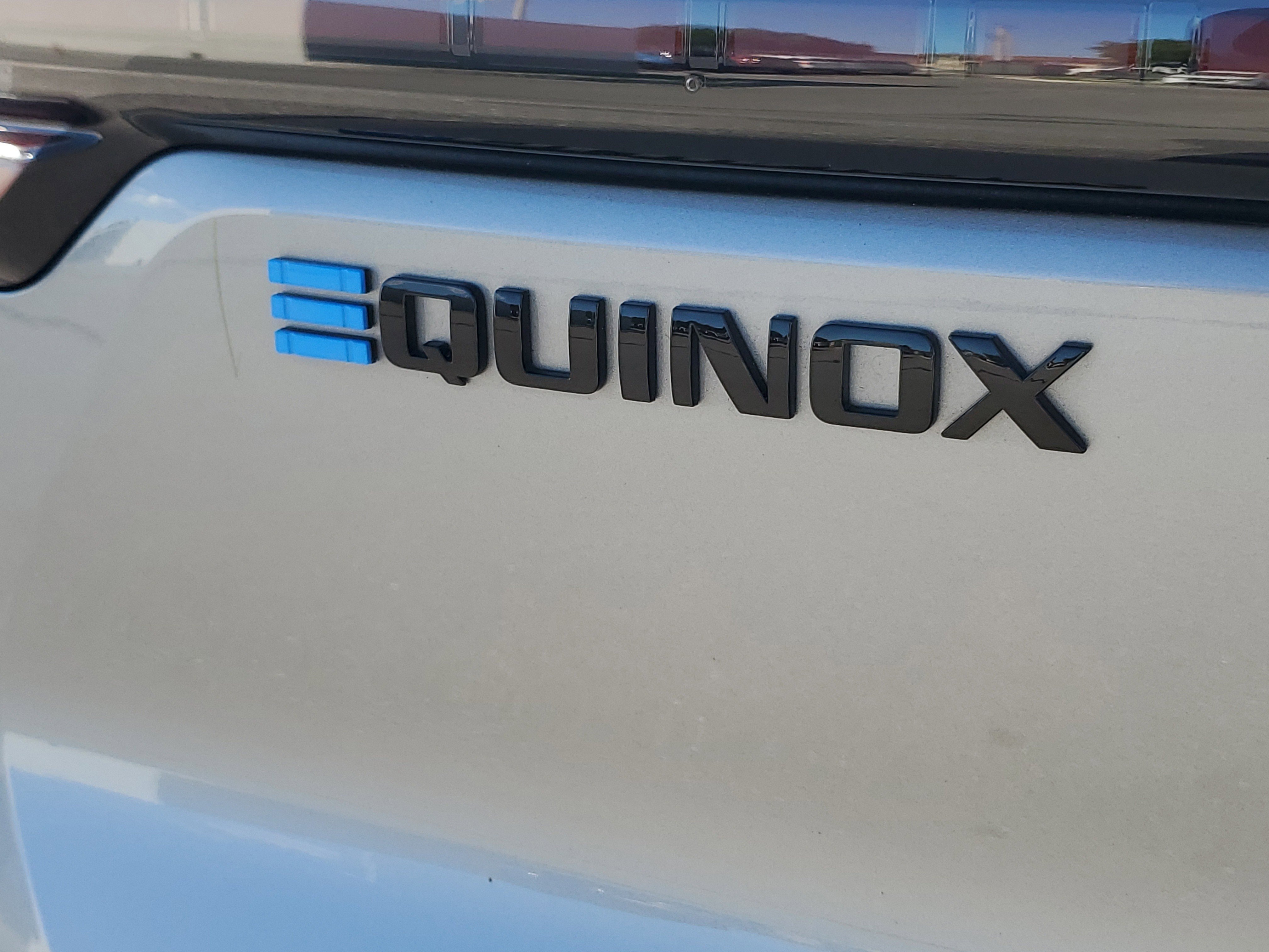 Used 2025 Chevrolet Equinox EV RS image 28