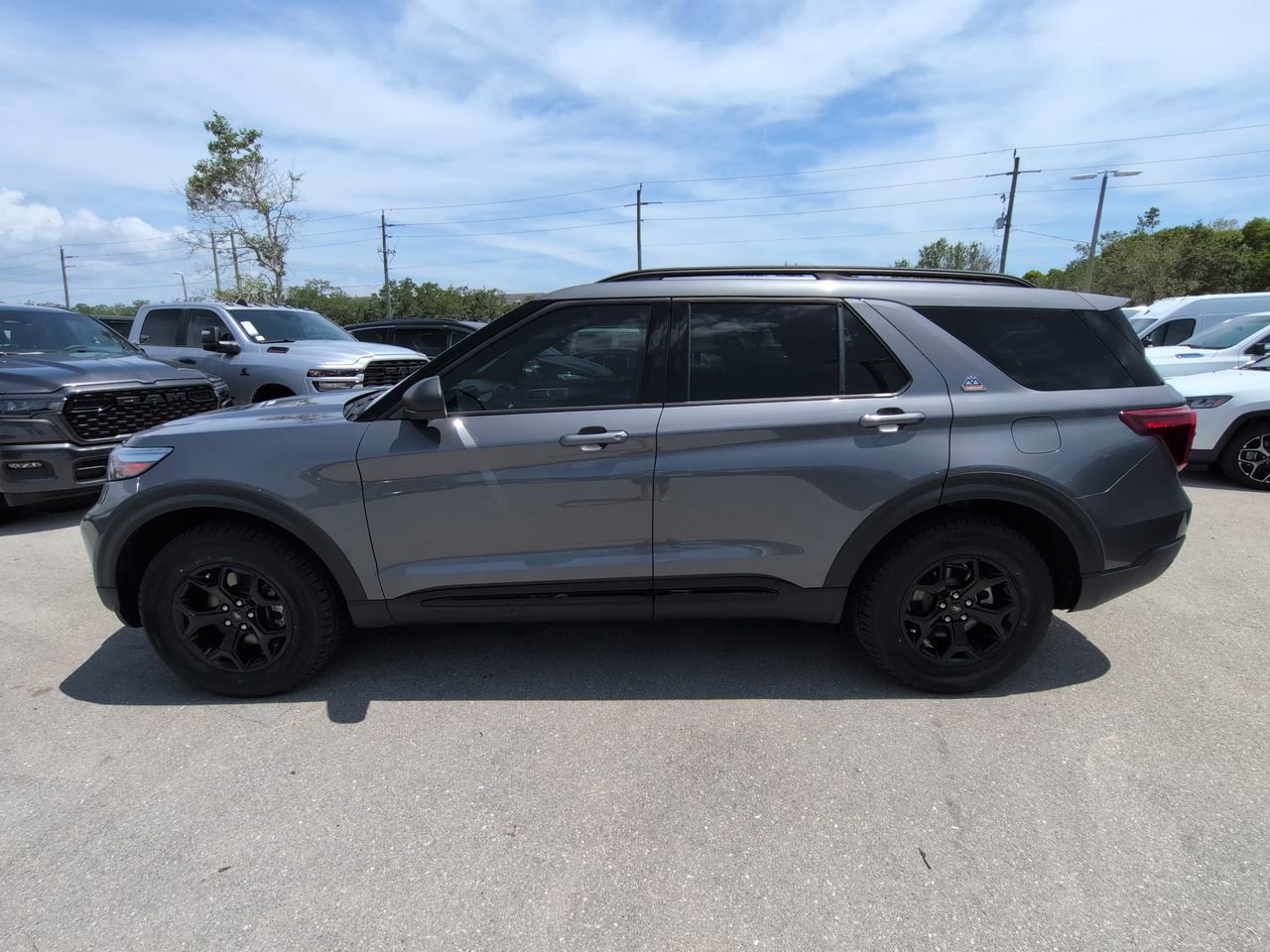 Used 2022 Ford Explorer Timberline AWD/4WD image 8